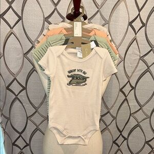 NEW 5 piece short sleeve infant bodysuits onesies- Infant onesies 6-9 months